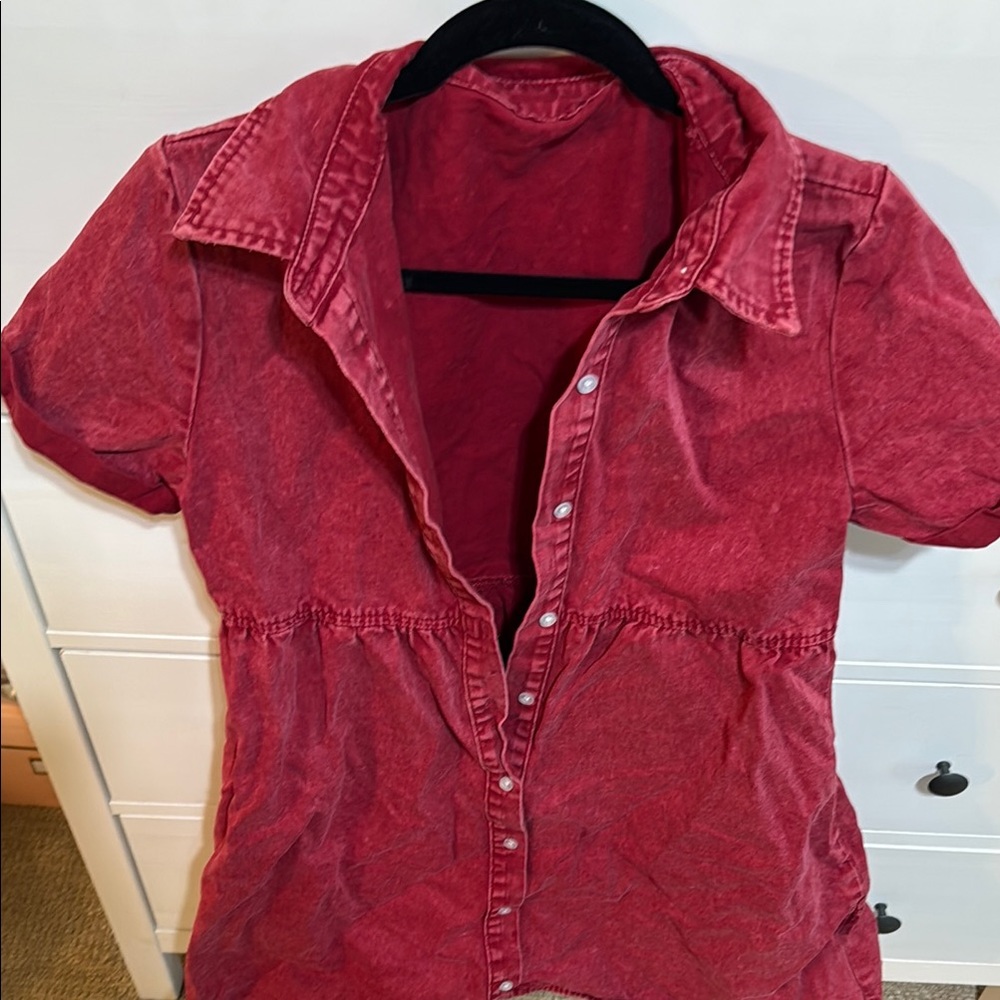 Women's Red Button-Up Top - Picture 3 of 4